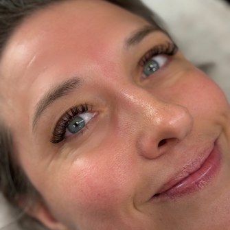 Full face look at lash client